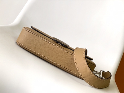 フェンディバッグ内部構造